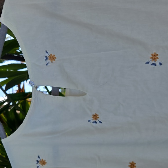 Polagram Cream Floral Dress - Picture 8 of 8